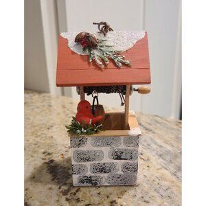 Sherry Shaw Wood Well Cover Cardinal Ornament Working Wind Bucket Maine